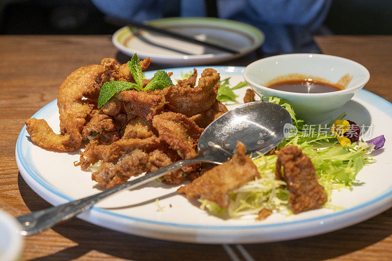 Chinese traditional food named Guobaorou '锅包肉"